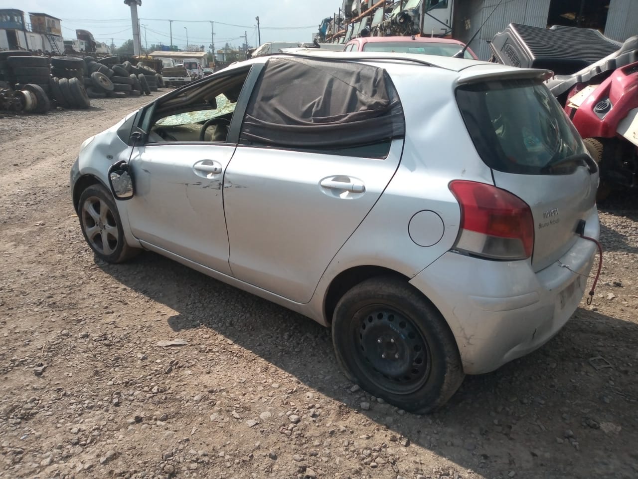  Toyota YARIS  USADO